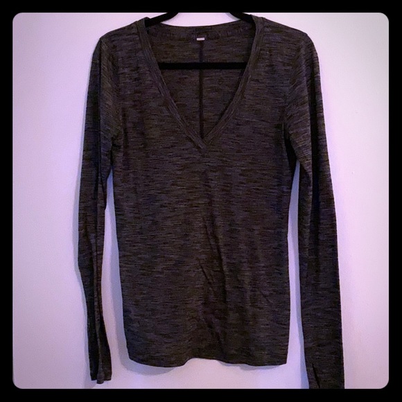 Lululemon Top - Picture 1 of 5